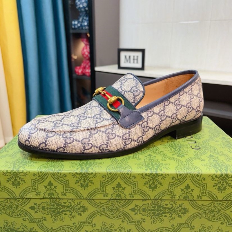 G*u*i leather shoes